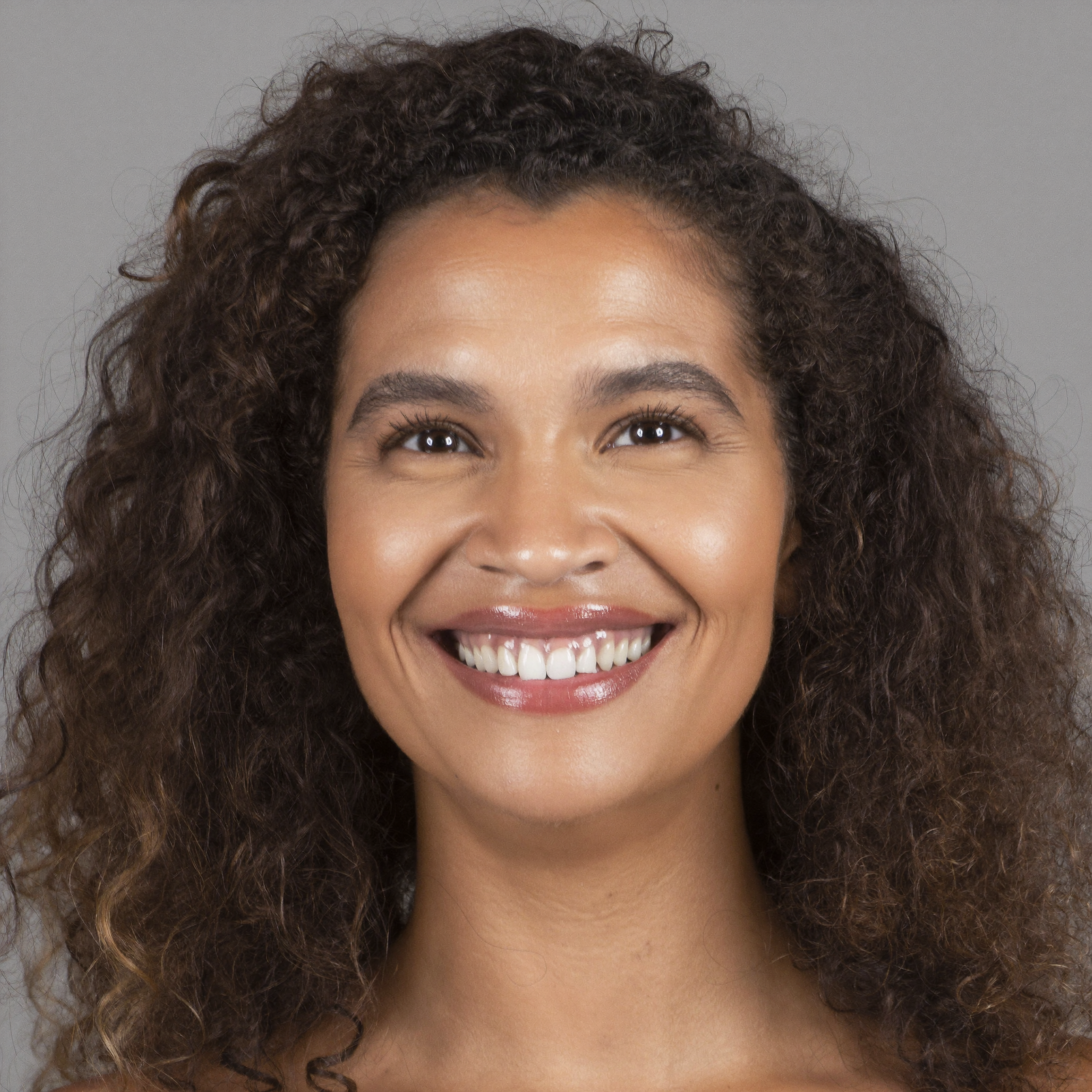 Fernanda R.